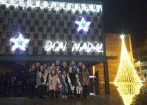 La Navidad llega a Peñíscola con el encendido oficial de las luces frente al Palacio de Congresos S