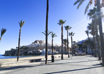 Peñíscola se focaliza en la hospitalidad y programa un Plan de Empleo para crear un equipo de atención al visitante durante los meses de verano