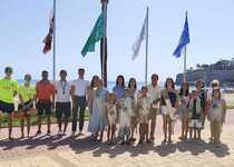 Peñíscola ya presume de  banderas de calidad en su playa