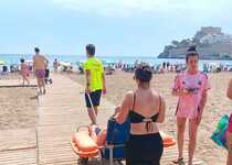 El servicio de salvamento y socorrismo en playas en Peñíscola ha realizado 200 asistencias en el mes de junio