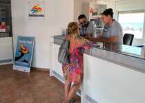 Peñíscola ha atendido este mes de agosto casi 400 consultas diarias, de media, en las oficinas de información turística