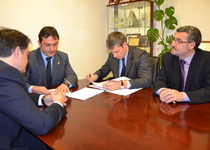 El secretario autonómico de Turismo y Comercio, Daniel Marco, visita Peñíscola