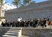 Música de moros i cristians per a reflexionar