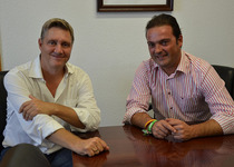 Andrés Martínez se reúne con el responsable de la productora colaboradora en España de Juego de Tronos