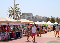 Botigues al Carrer en el paseo marítimo de Peñíscola