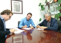 El Ayuntamiento de Peñíscola, con la DO de la alcachofa de Benicarló