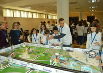 El equipo de robótica de la Universidad Popular de Peñíscola participa y sorprende en la First Lego League con un proyecto medioambiental para la Serra d'Irta