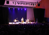 El Palau de Congressos de Peñíscola acoge la actuación de Salvador Sobral