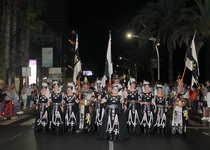 Primer desfile de Moros y Cristianos en Peñíscola